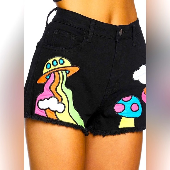 ✨🆕Dolls Kill x Current Mood Cosmic Scene Appliqué Shorts sz S BNWT!🛸👽SOLD OUT - Picture 10 of 16